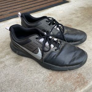 Nike black golf shoes size 9 used